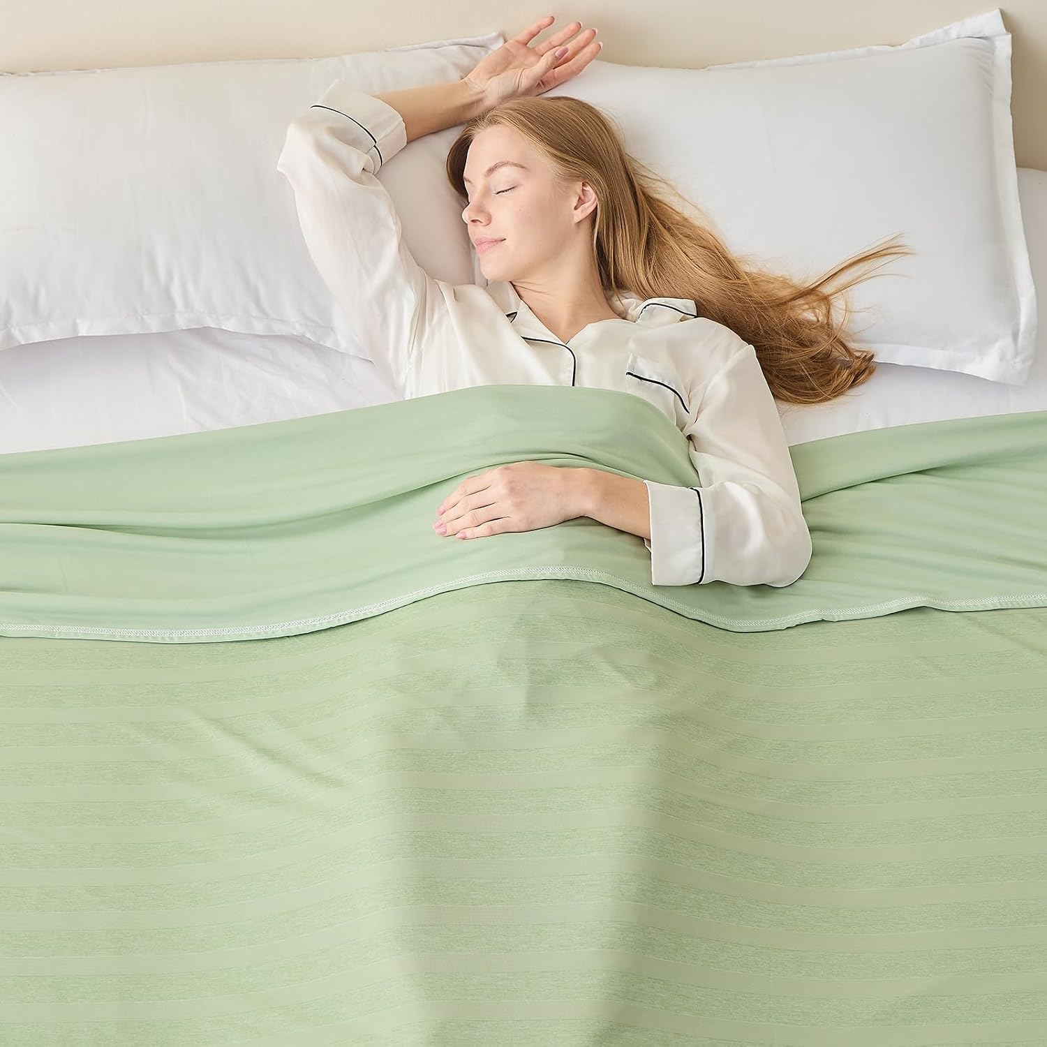 Arc-Chill Cooling Throw Blanket – Lightweight Q-Max 0.45 Cooling Fiber Blanket for Hot Sleepers